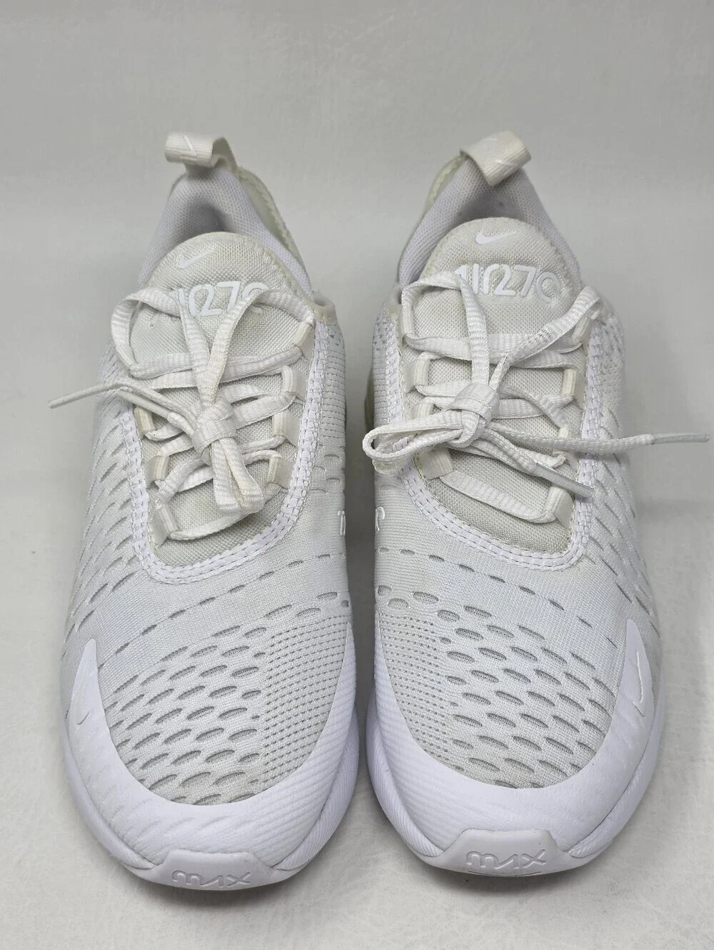 Nike Air Max 270 White  Metallic Silver 943345-103 Big Kids  Size 4Y Pre-owned